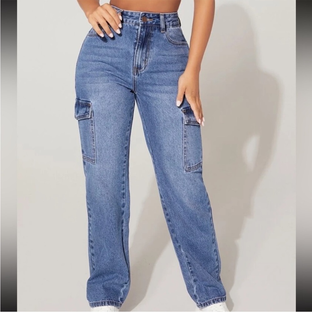 SHEIN PETITE Cargo Pockets Straight Leg Jeans